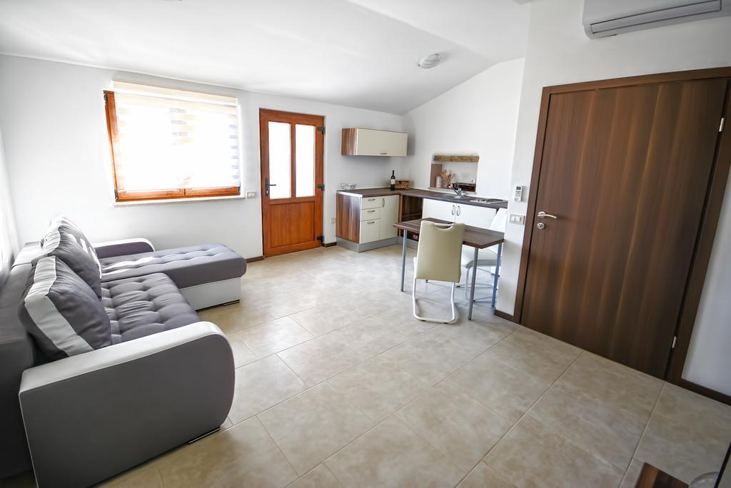 Apartments Bertetic Kanfanar Kültér fotó